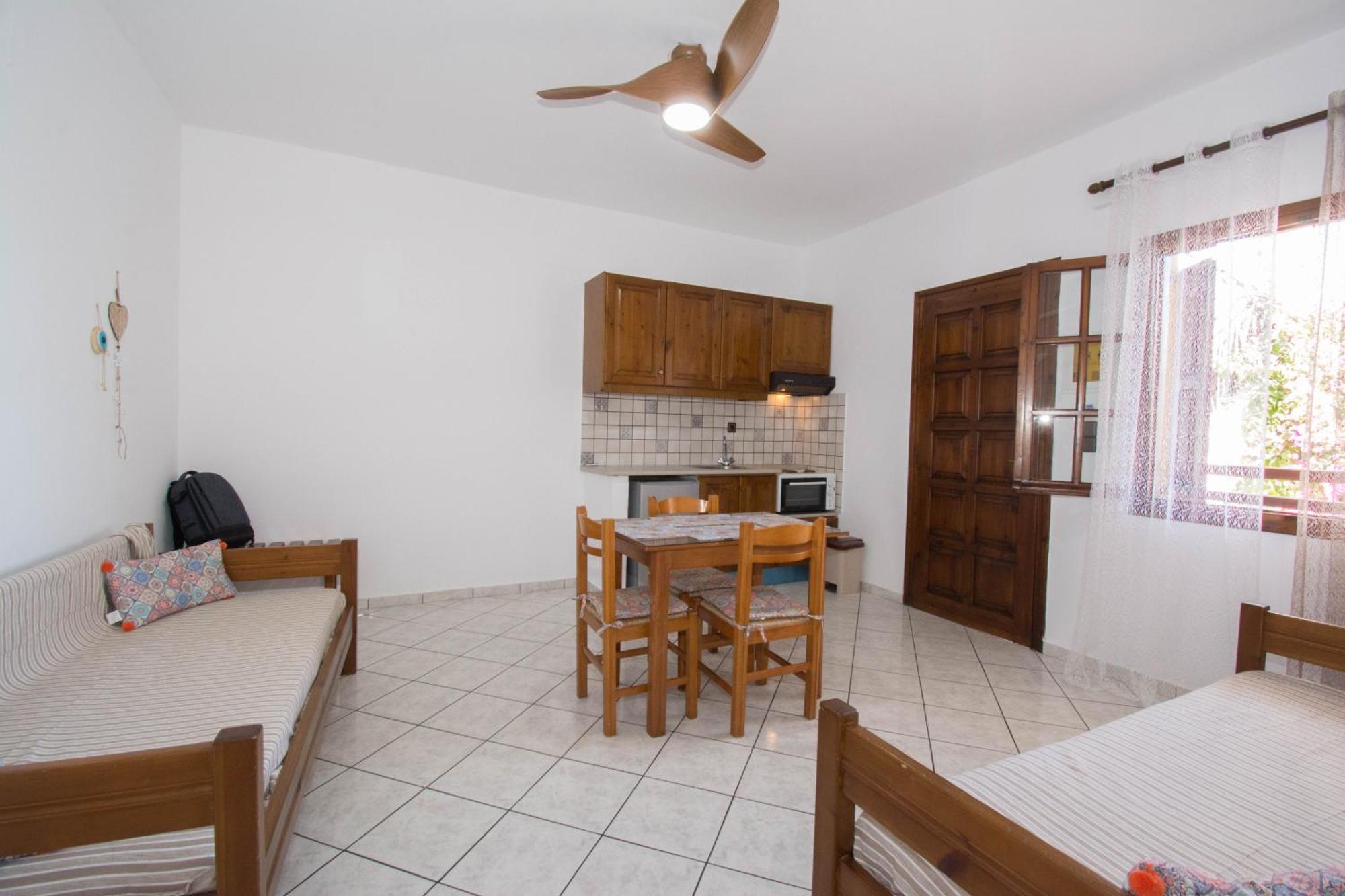 Rena Apartments ゴウヴァイ エクステリア 写真